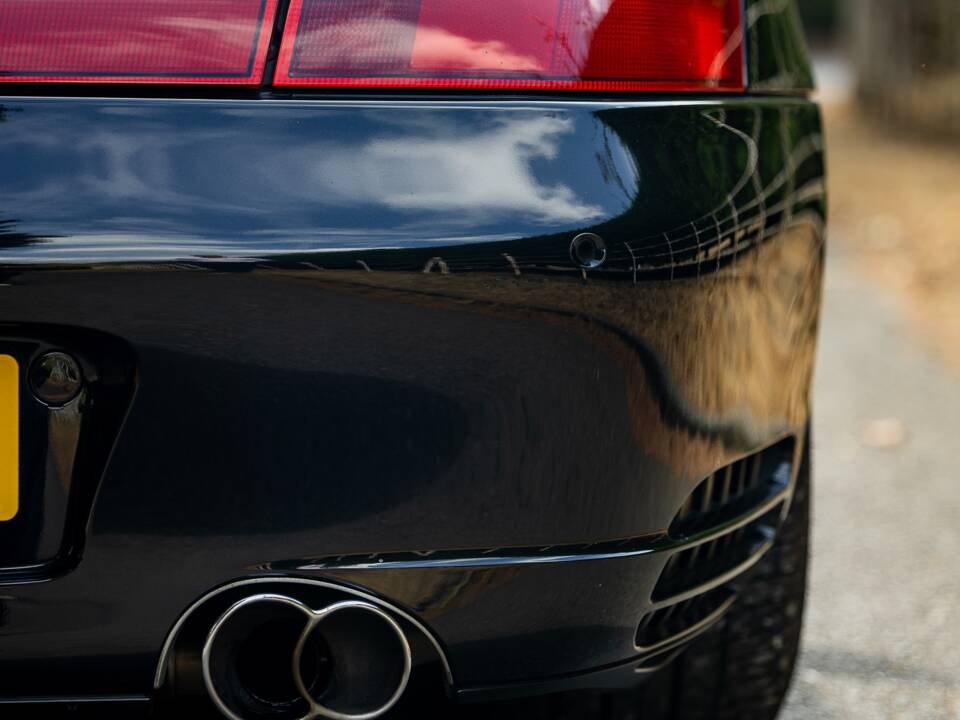 Image 33/50 of Porsche 911 Carrera 4S (2002)