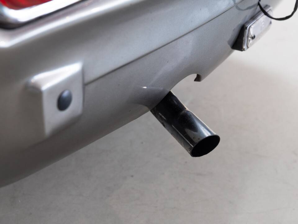 Imagen 32/36 de Alfa Romeo Giulia 1600 GT Junior (1973)