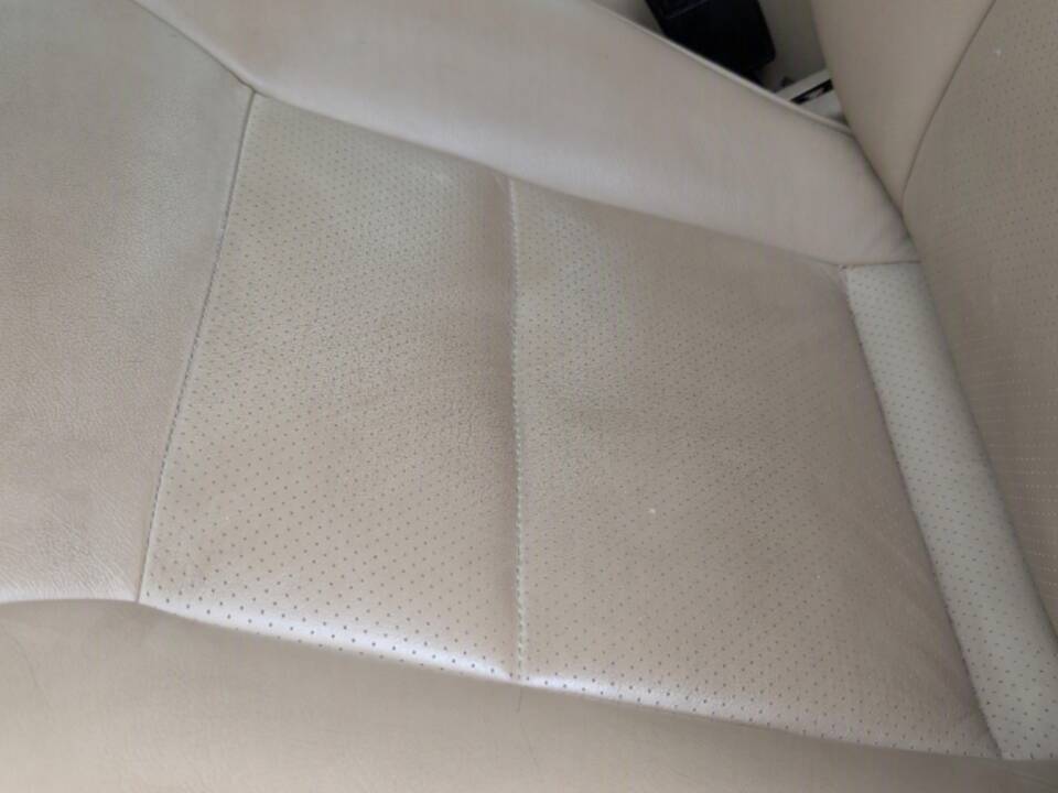 Image 6/13 de Mercedes-Benz E 220 (1994)