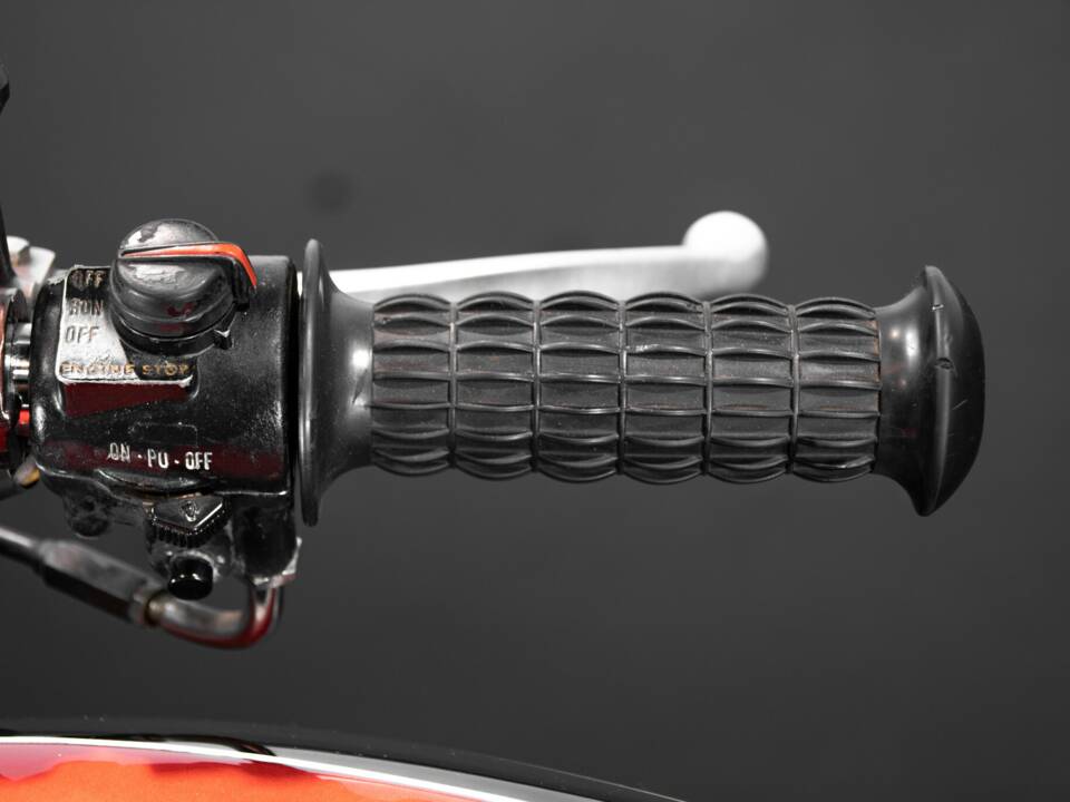 Imagen 30/40 de Kawasaki DUMMY (1975)