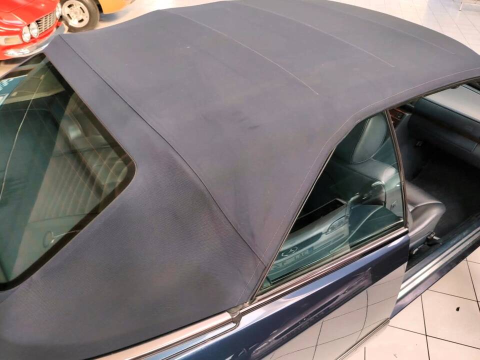 Afbeelding 10/40 van Mercedes-Benz E 200 (1996)