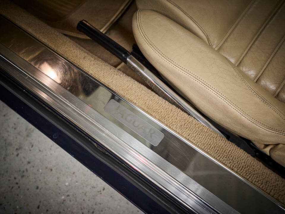 Bild 62/92 von Jaguar XJS 6.0 (1994)