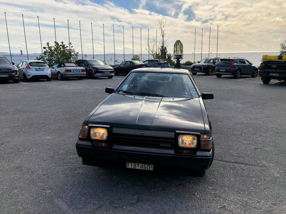 Image 5/8 de Toyota Celica 2.4 GT (1985)