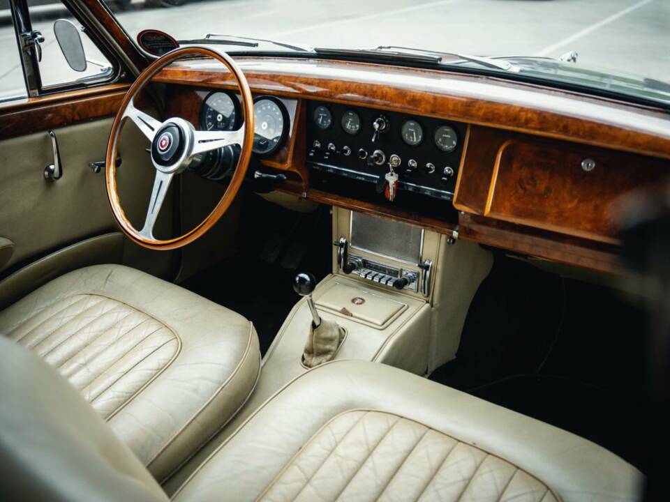 Immagine 9/15 di Jaguar Mk II 3.8 (1963)
