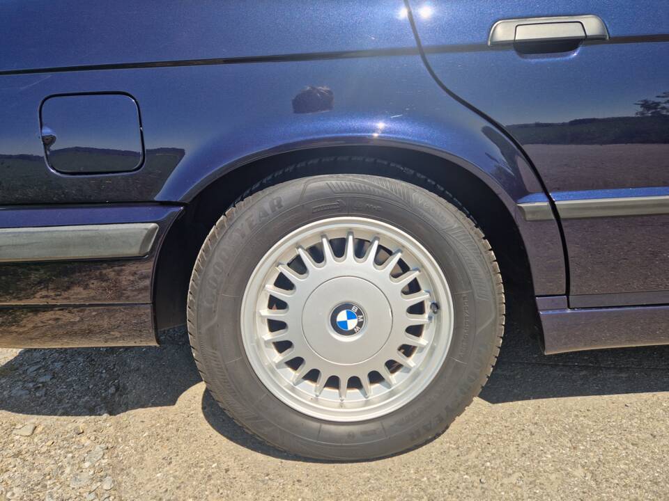 Afbeelding 15/18 van BMW 520i (1994)