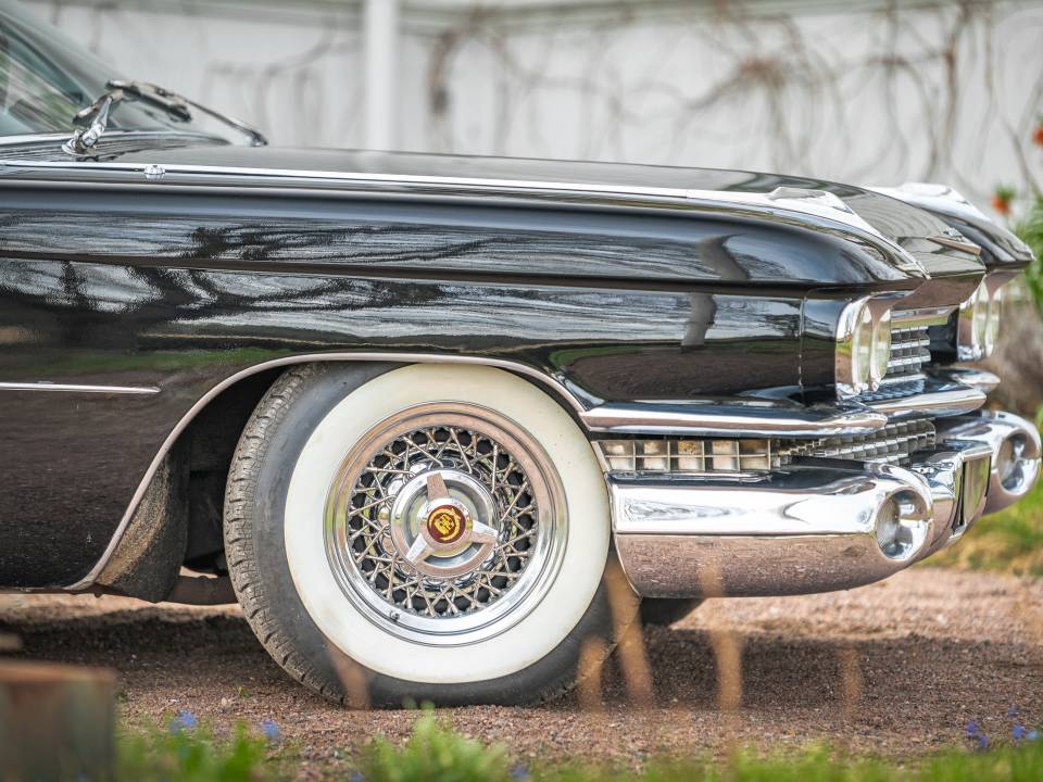 Bild 18/62 von Cadillac Coupe DeVille (1959)