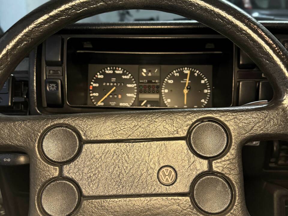 Image 11/22 of Volkswagen Golf Mk II 1.3 (1987)