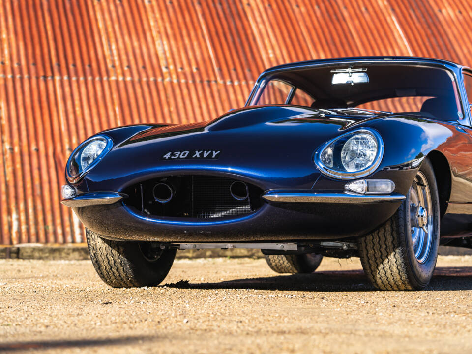 Afbeelding 14/42 van Jaguar E-Type &quot;Lightweight&quot; (1962)