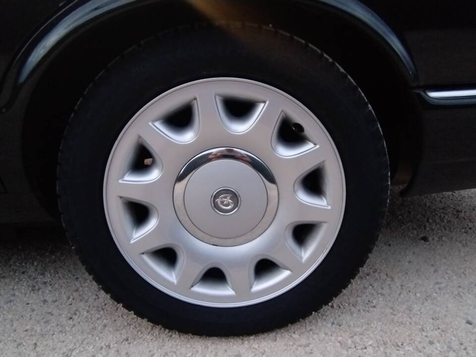 Bild 28/39 von Daimler Super V8 (1998)