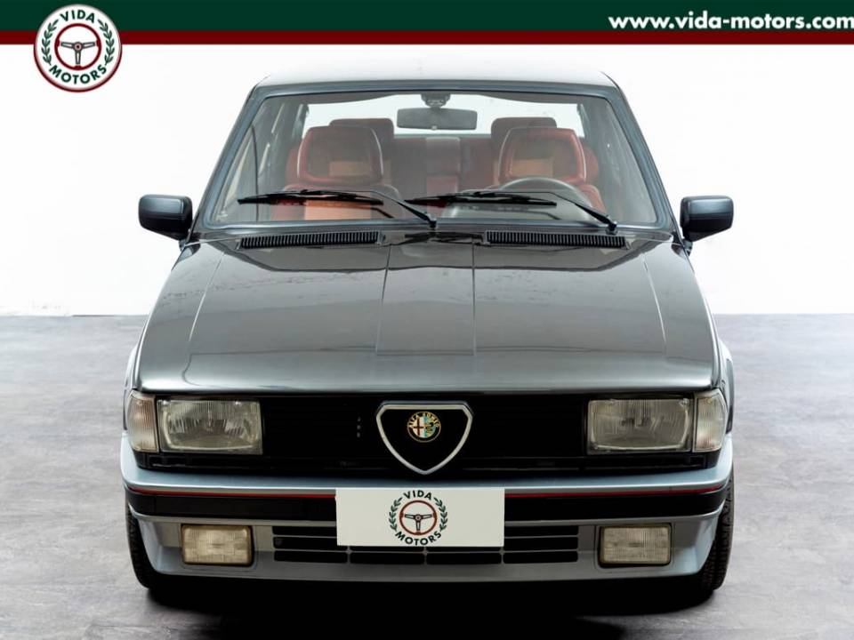 Afbeelding 12/34 van Alfa Romeo Giulietta 2.0 Turbodelta (1984)