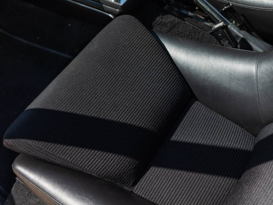 Immagine 39/50 di BMW 3.0 CSi (1977)