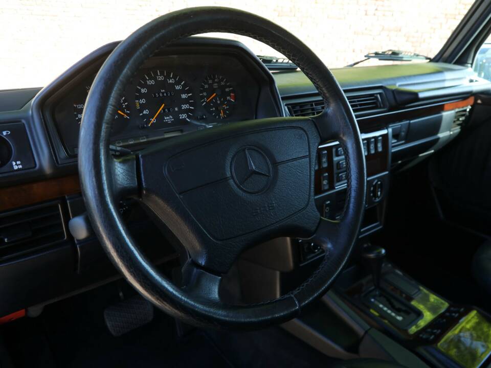 Immagine 47/50 di Mercedes-Benz G 320 (SWB) (1996)