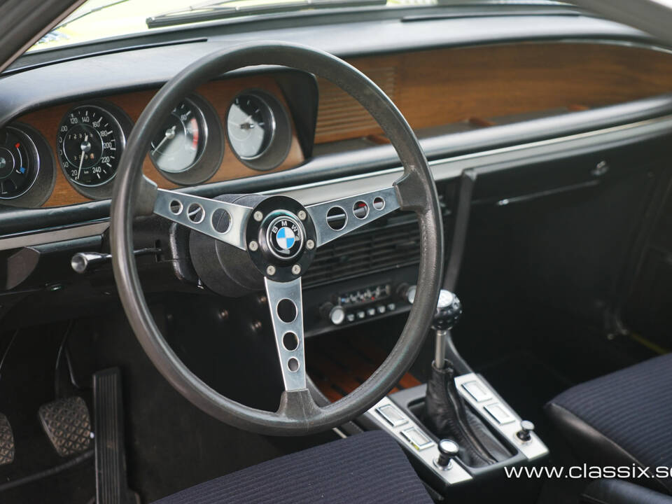 Image 14/27 of BMW 3.0 CSL (1973)