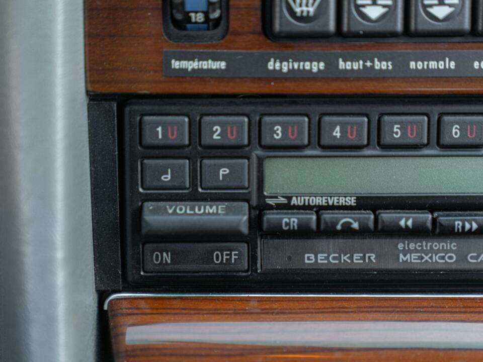 Image 37/50 of Mercedes-Benz 500 SEL (1985)