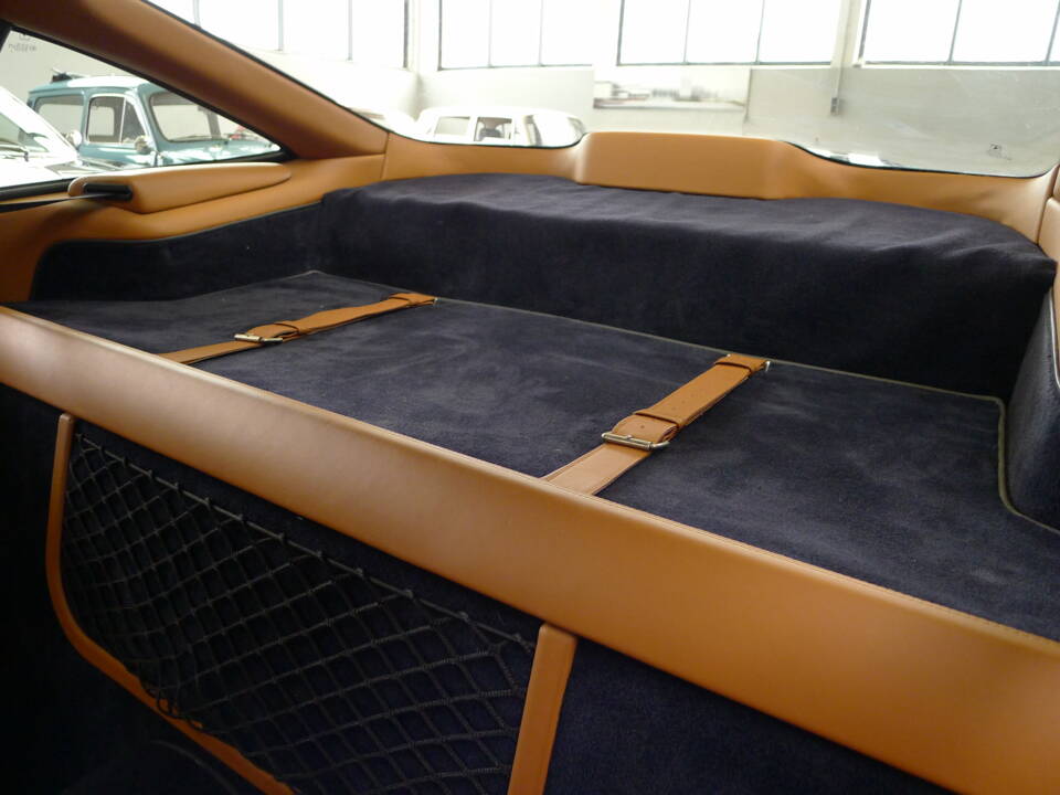 Image 37/41 of Ferrari 550 Maranello (2000)