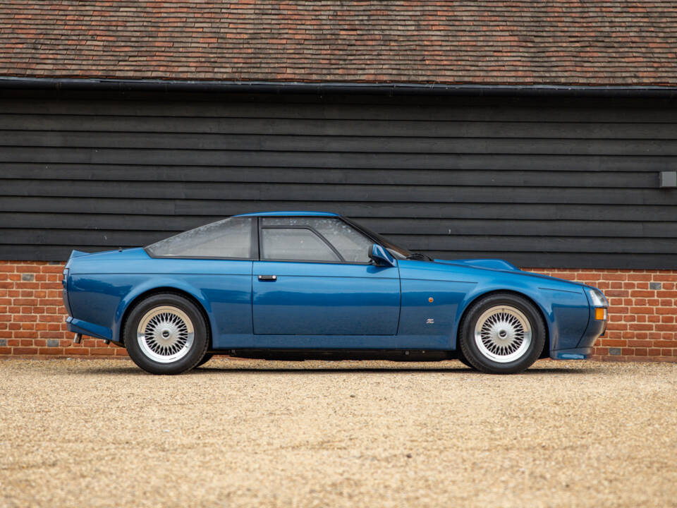 Image 3/79 of Aston Martin V8 Zagato Vantage X-Pack (1987)