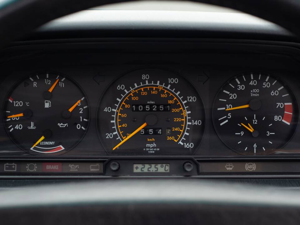 Bild 19/27 von Mercedes-Benz 190 E 2.3-16 (1985)
