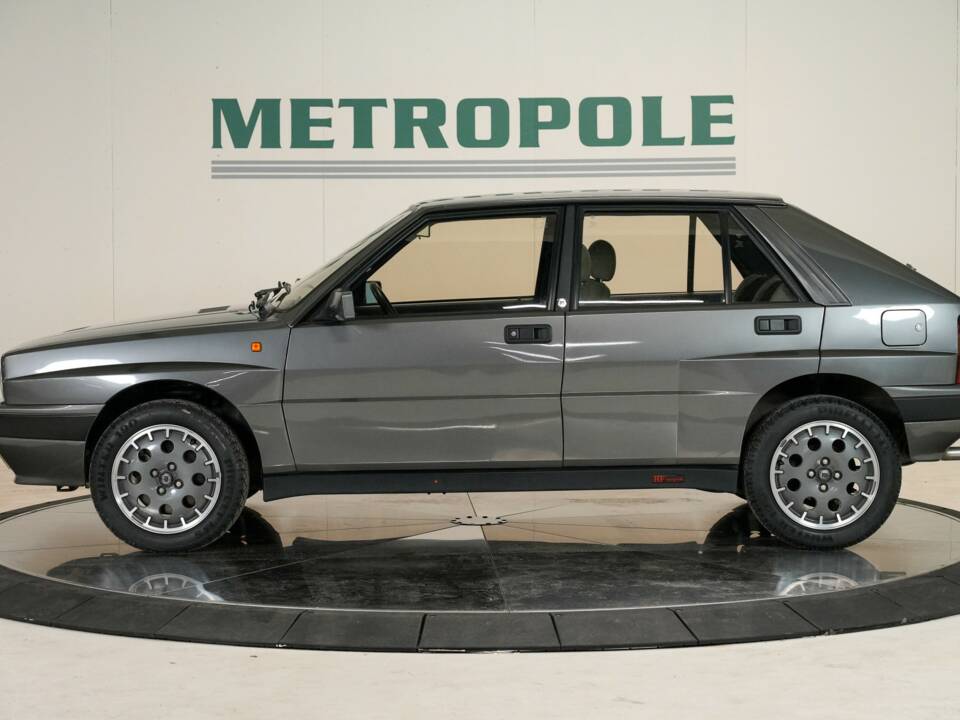 Image 10/46 of Lancia Delta HF Integrale (1988)