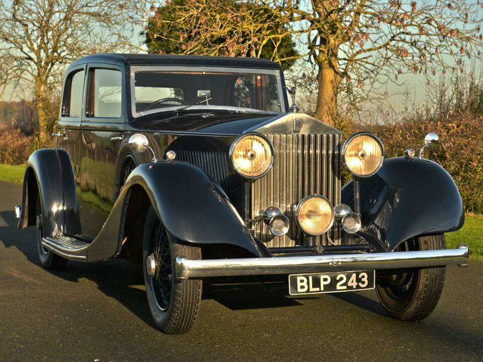 Immagine 2/50 di Rolls-Royce 20/25 HP Sport Saloon (1934)