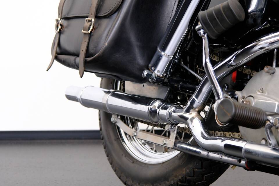 Immagine 22/72 di Harley-Davidson Model KH (1956)