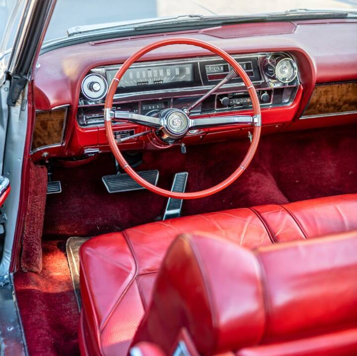 Bild 15/18 von Cadillac Eldorado Convertible (1964)