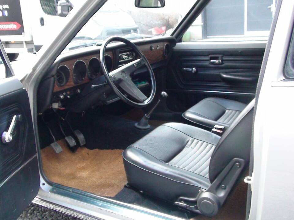 Image 3/8 of Mitsubishi Lancer (1976)