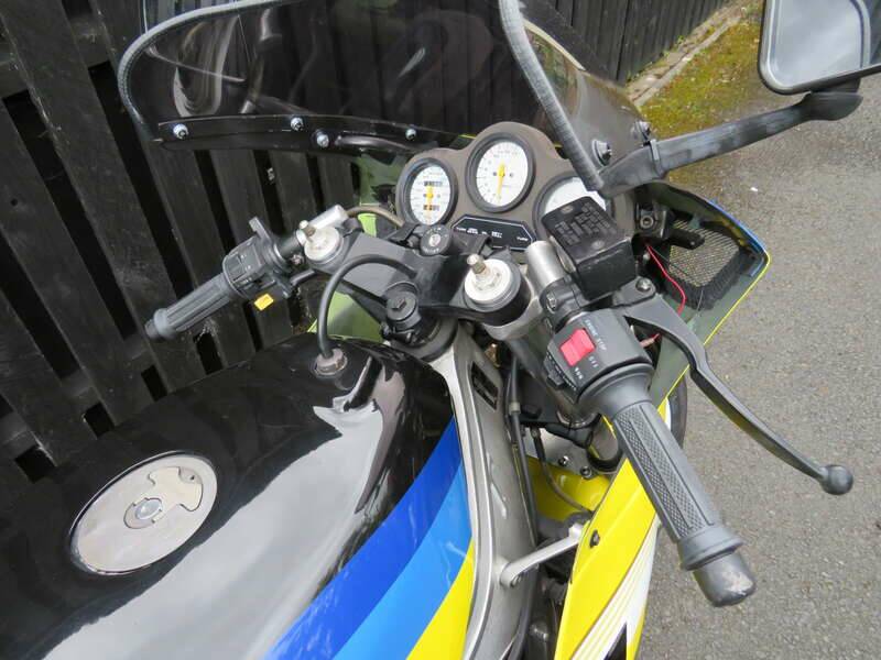 Image 10/43 de Suzuki RG 500 (1987)