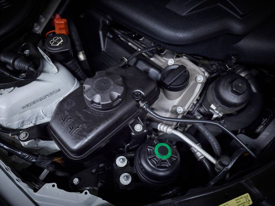 Image 91/100 of BMW M3 (2006)