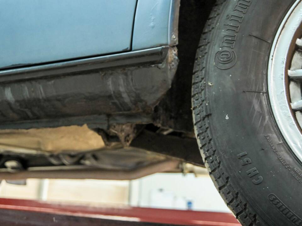 Image 48/50 de Volvo 240 Turbo (1983)