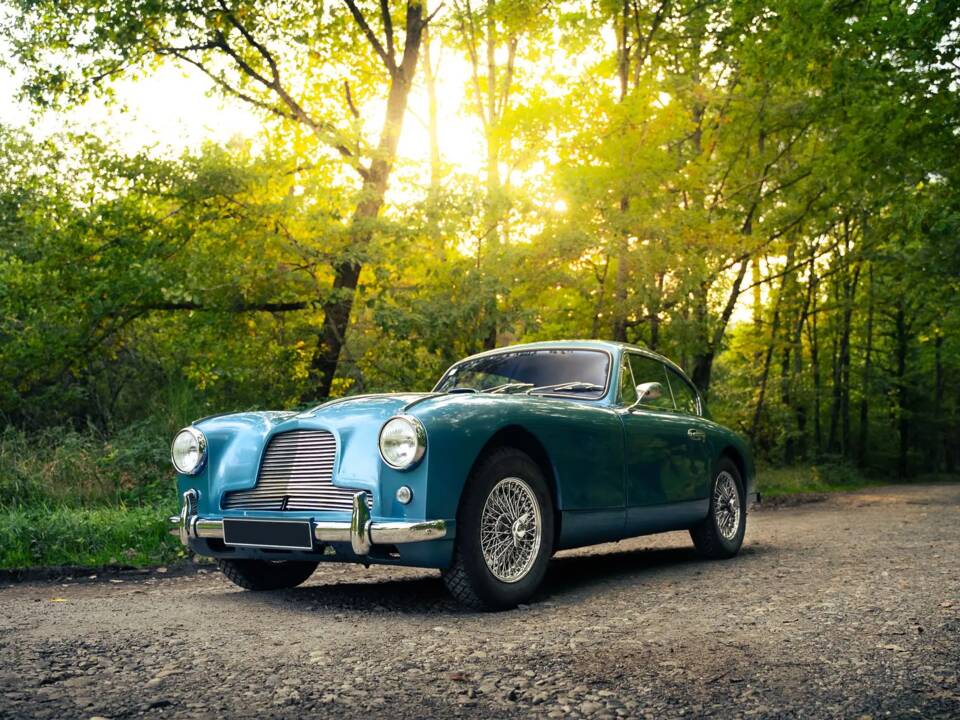 Immagine 4/49 di Aston Martin DB 2/4 Mk I (1953)