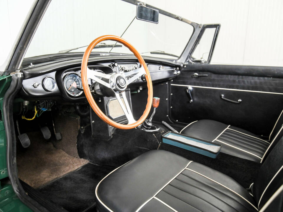Image 11/50 de MG MGB (1967)