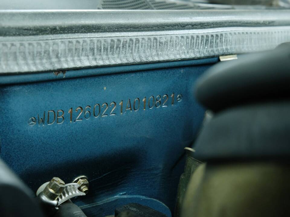 Bild 16/50 von Mercedes-Benz 280 SE (1983)