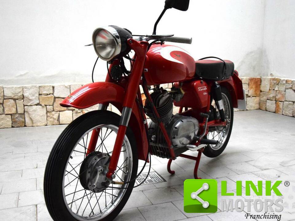 Image 6/10 de Moto Guzzi DUMMY (1960)