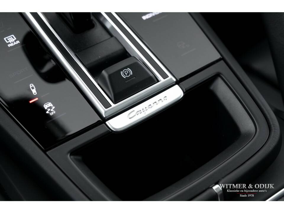 Bild 28/43 von Porsche Cayenne Coupé E-Hybrid (2020)