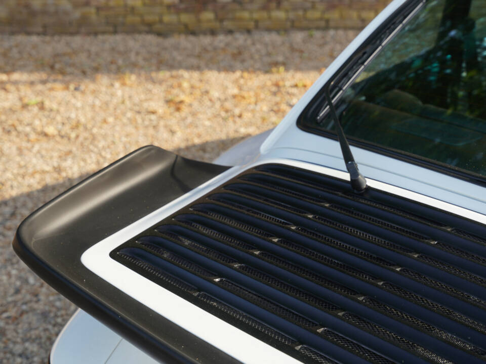 Image 36/50 of Porsche 911 Turbo 3.3 (1986)