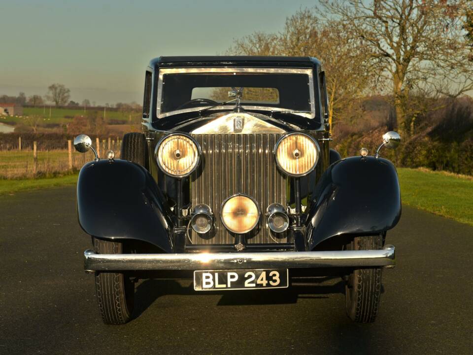 Immagine 3/50 di Rolls-Royce 20/25 HP Sport Saloon (1934)