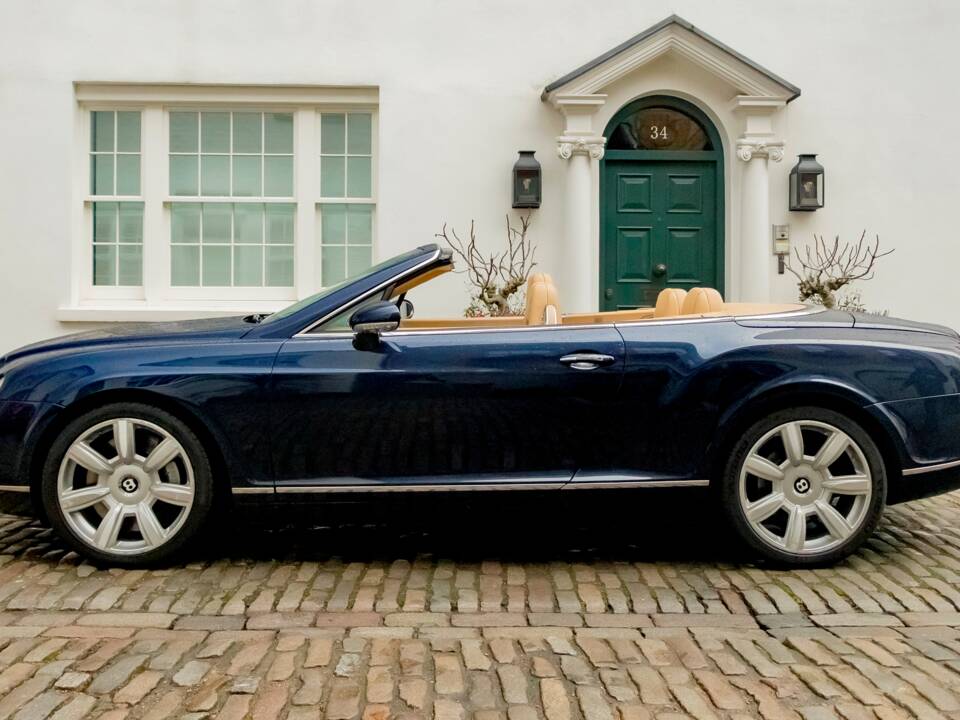 Imagen 2/33 de Bentley Continental GTC (2007)