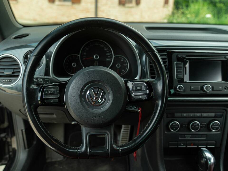 Image 41/50 of Volkswagen New Beetle 2.0 (2012)