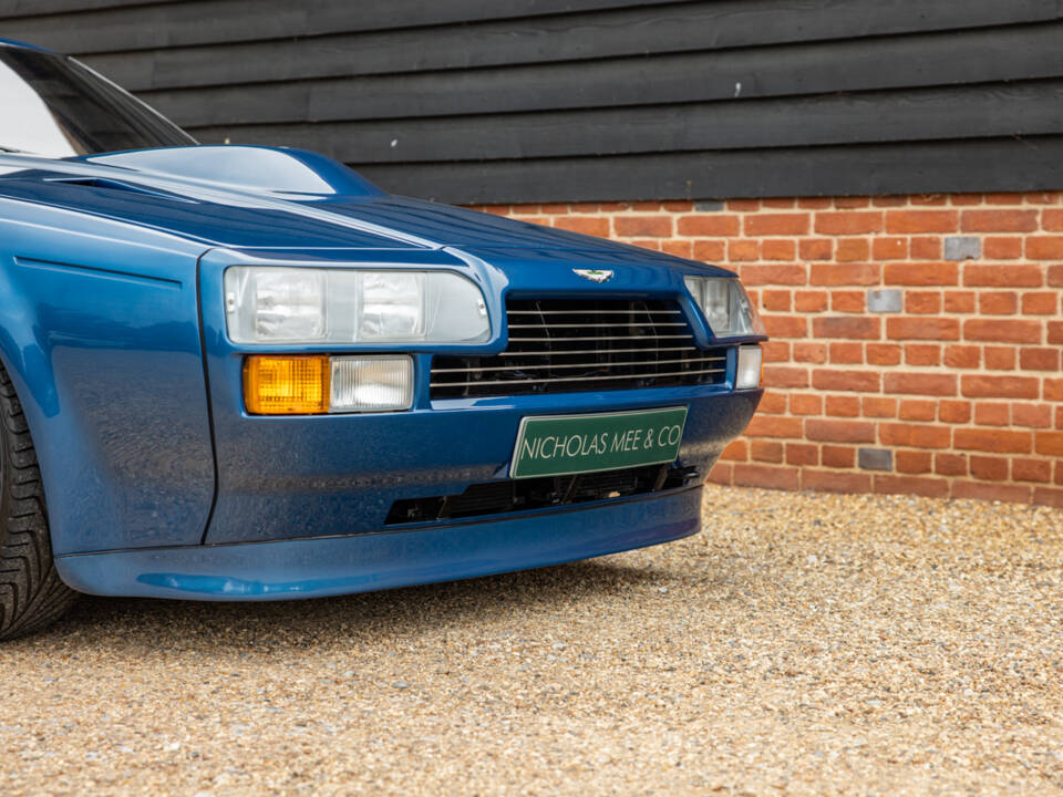 Afbeelding 14/79 van Aston Martin V8 Zagato Vantage X-Pack (1987)