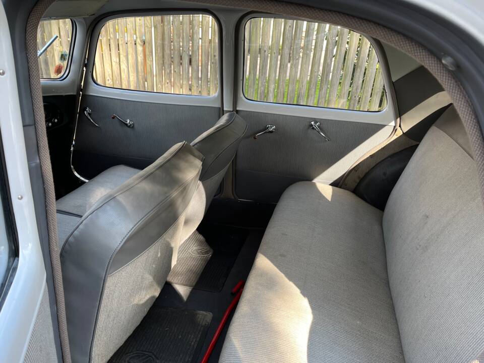 Bild 16/18 von Citroën Traction Avant 11 BL (1954)