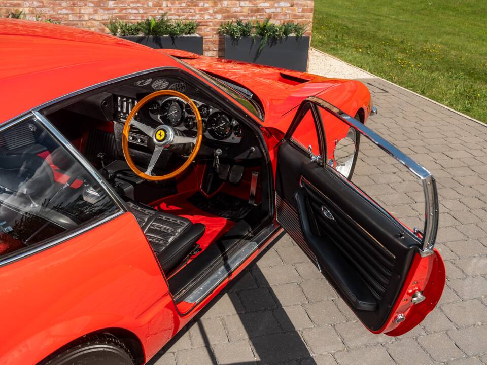 Bild 49/79 von Ferrari 365 GTB/4 Daytona (1969)