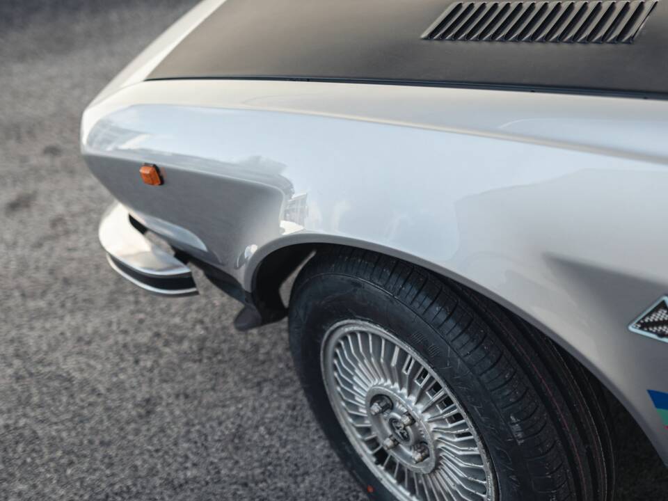 Bild 12/38 von Alfa Romeo Alfetta GTV 2.0 Turbodelta (1977)