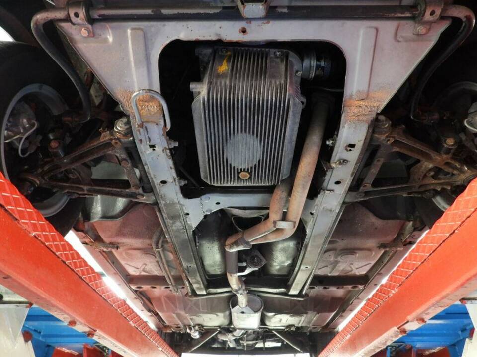 Bild 9/10 von Alfa Romeo Alfetta 2.0 (1985)
