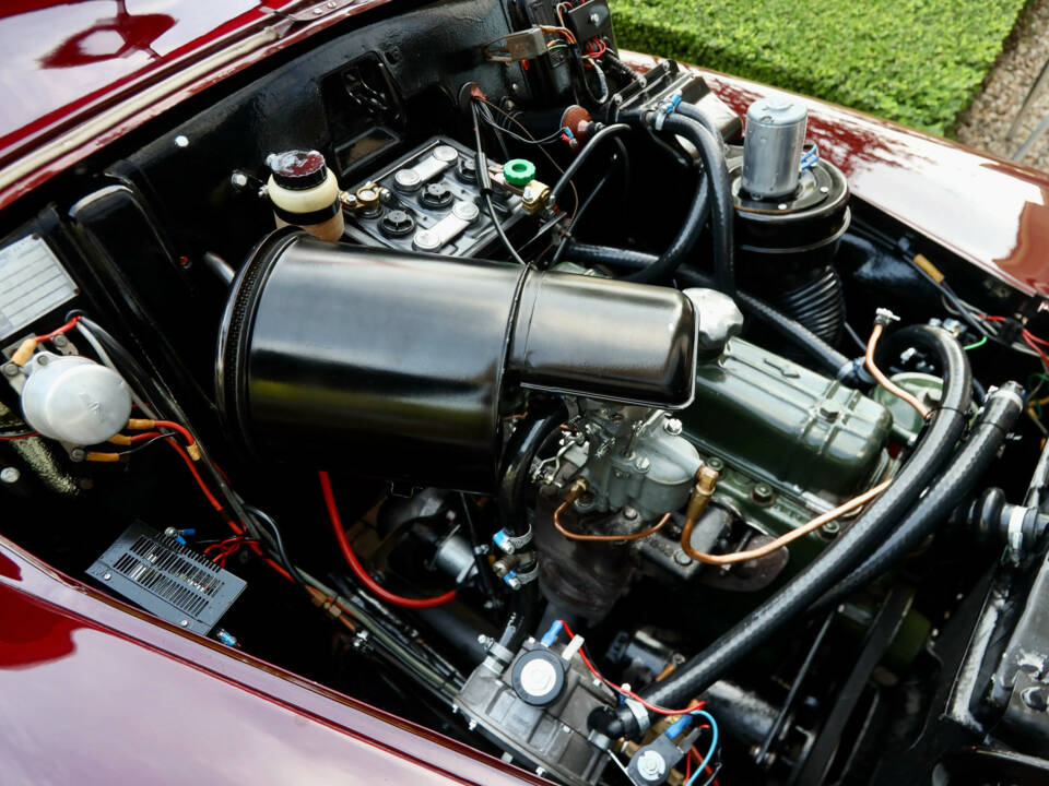 Bild 21/50 von Volvo PV 444 (1955)