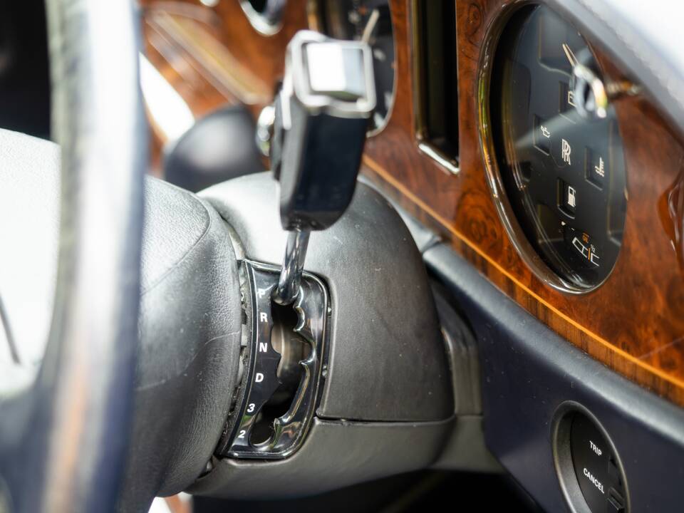 Bild 11/50 von Rolls-Royce Silver Spur Park Ward (1999)