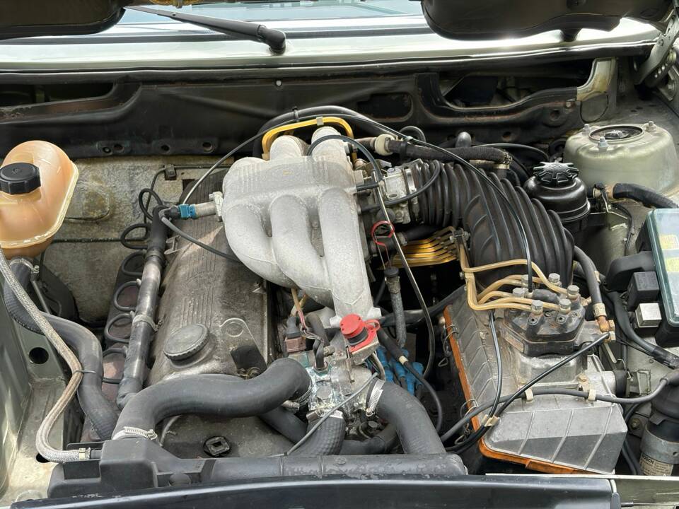 Bild 33/41 von BMW 520i (1982)