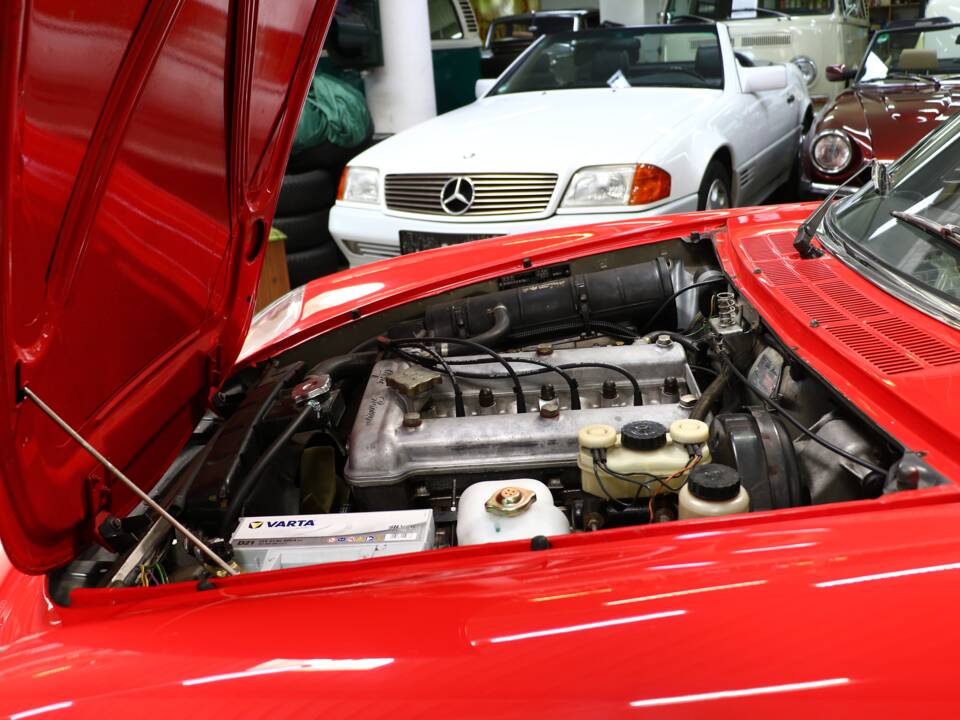 Afbeelding 19/37 van Alfa Romeo 2000 Spider Veloce (1979)