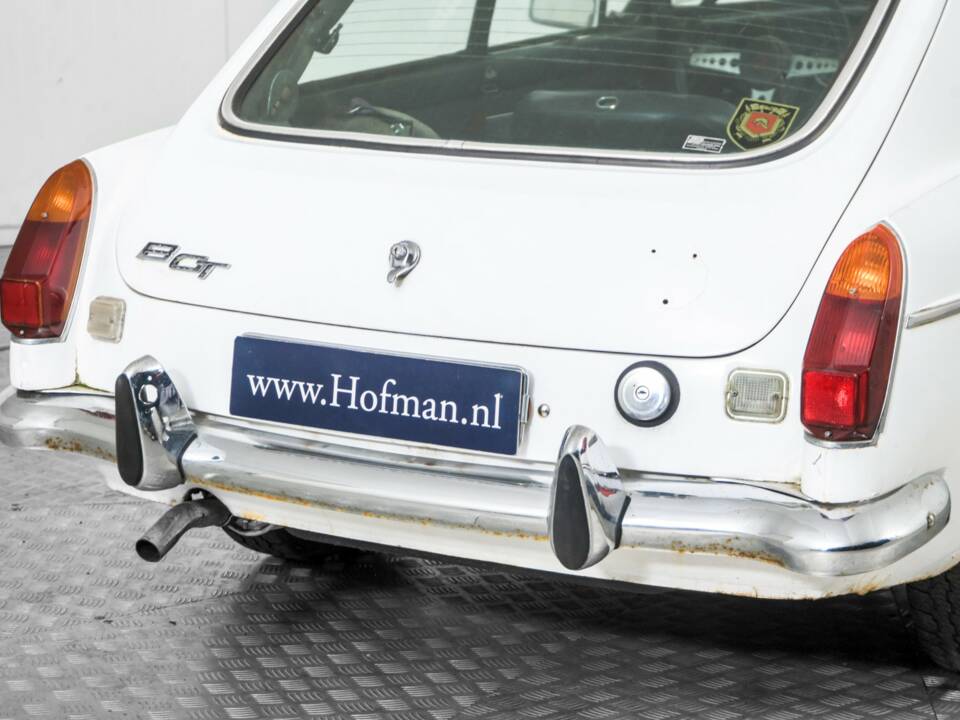 Afbeelding 26/50 van MG MGB GT (1972)