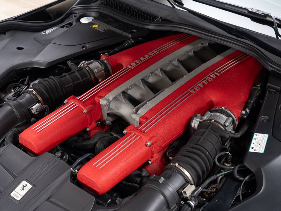 Imagen 38/40 de Ferrari F12berlinetta (2014)