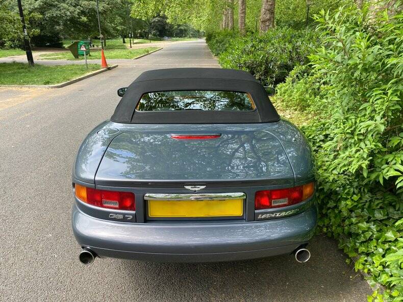 Bild 31/50 von Aston Martin DB 7 Vantage Volante (2002)